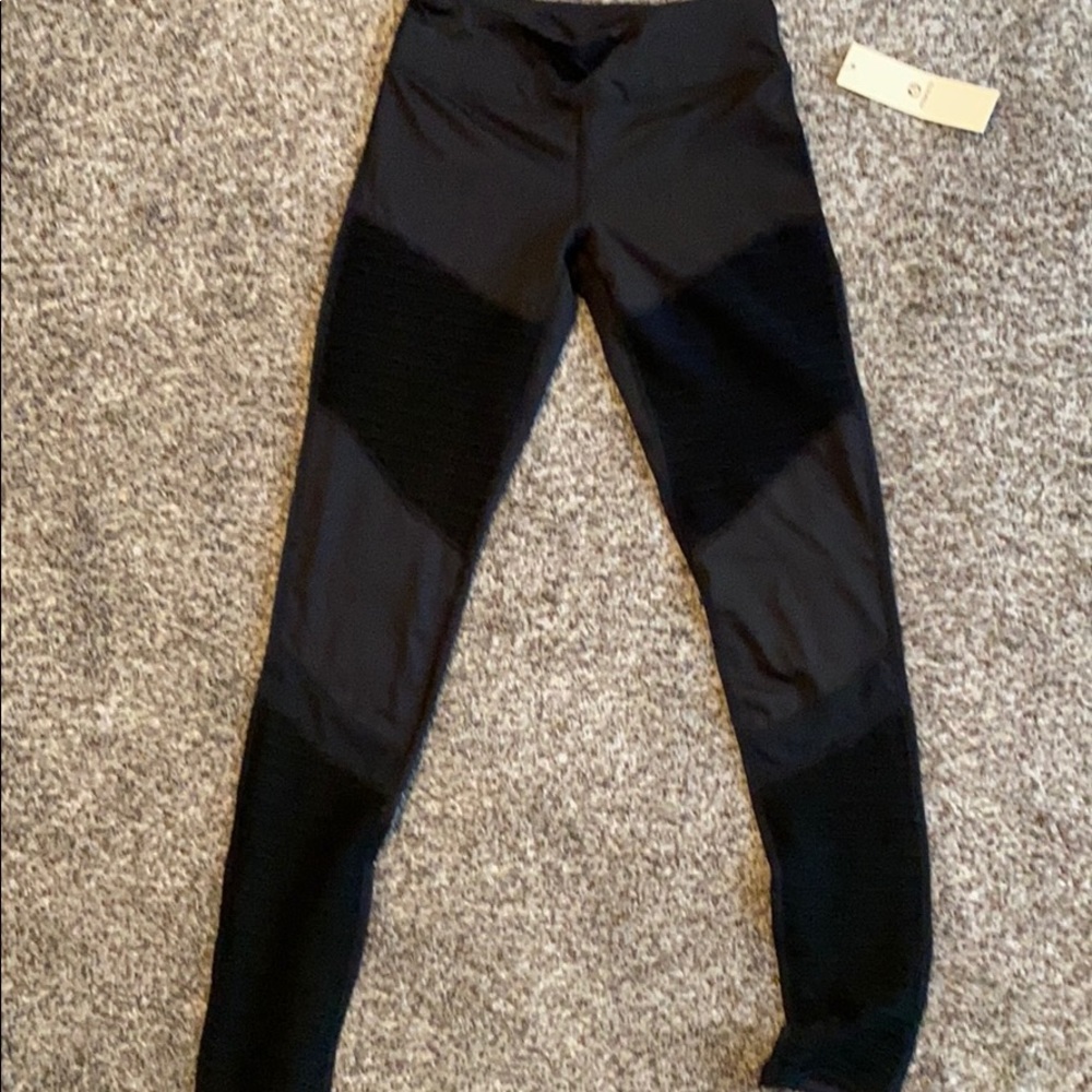 *Spring cleaning* Mono B Moto leggings